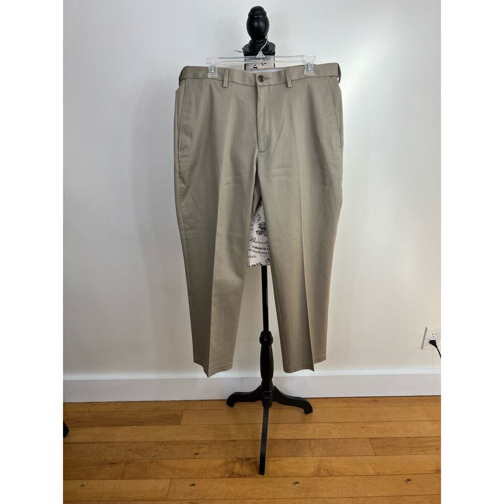 Hagger Classic Fit Tan Khaki Dress pants with pockets